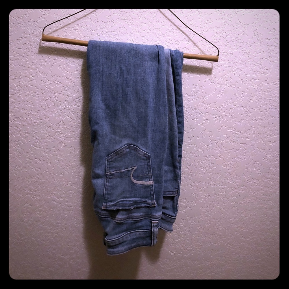 Light wash superstretch jeans